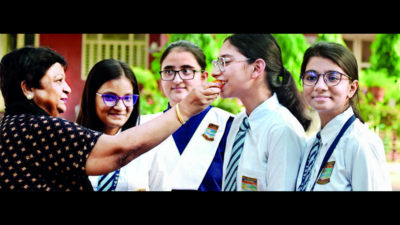 Mawra Nasib and Sarthak Singh bring laurels to Prayagraj