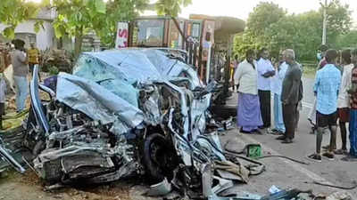 AP Road Accident News: 7 pilgrims returning from Tirumala killed as ...