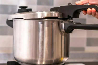 Premier Aluminium Pressure Pan Online | Premier Pressure Cookers Large