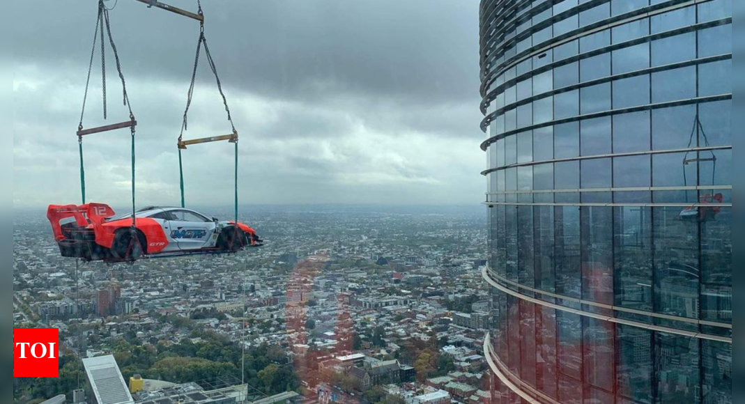 Watch: Australian businessman cranes a McLaren Senna GTR to his