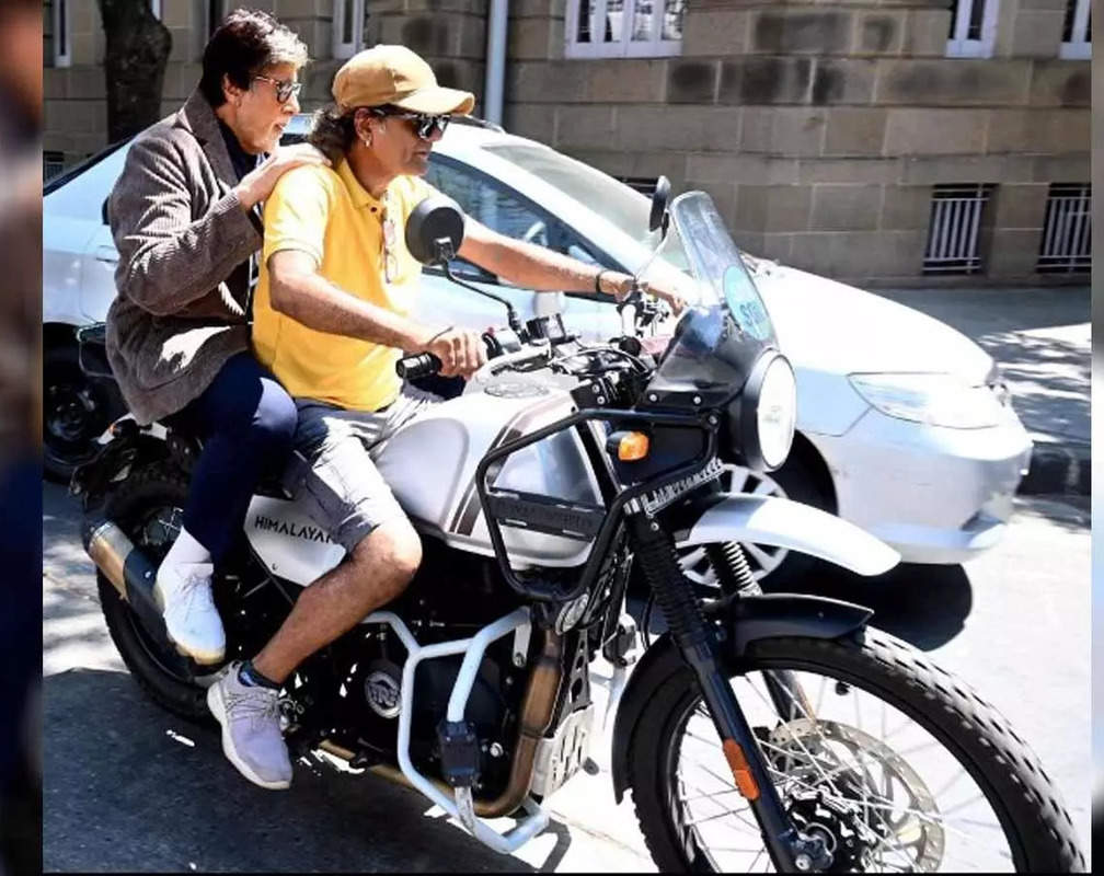 
To beat Mumbai traffic, Amitabh Bachchan takes a bike ride from stranger to reach work on time; Navya Naveli, Rohit Roy, Sayani Gupta and others praise Big B's punctuality
