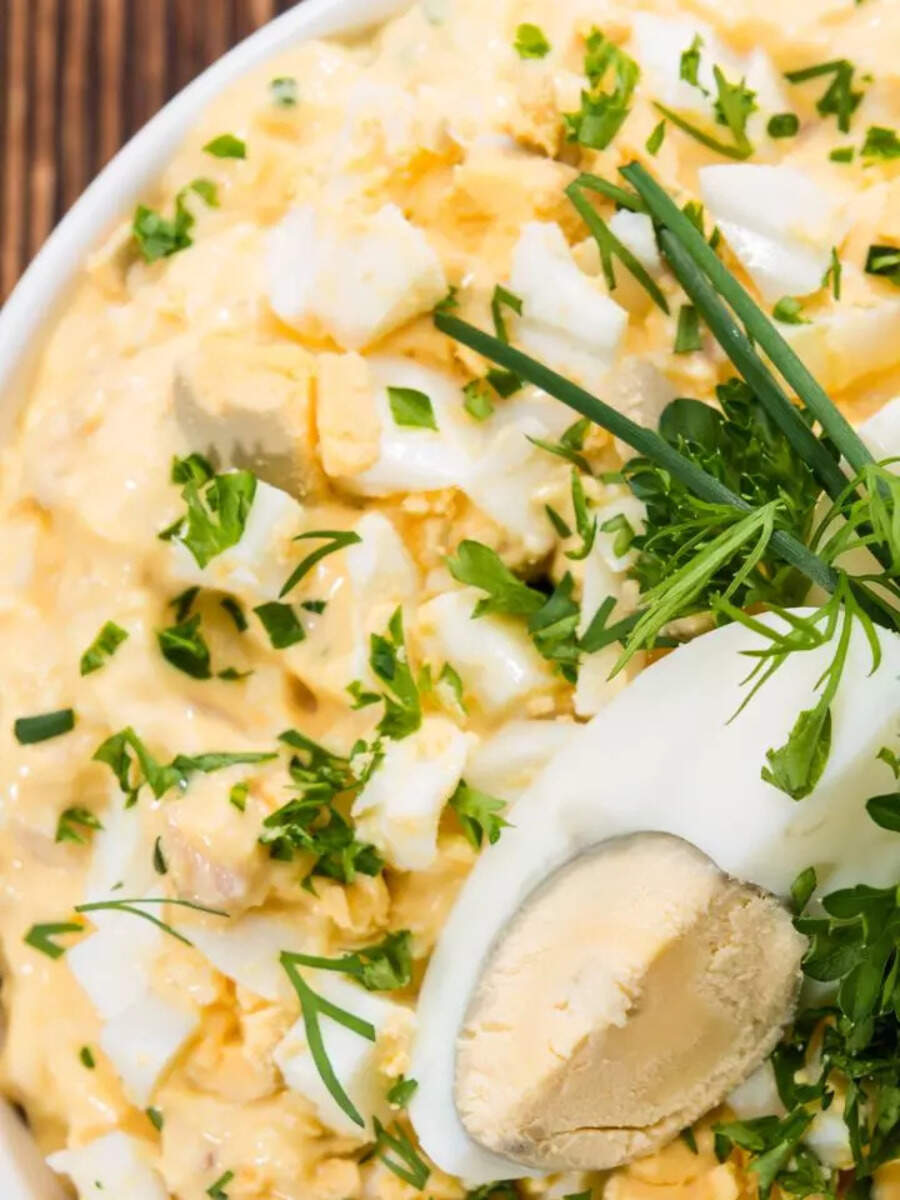 How to make protein rich creamy Egg salad for weight loss | Times of India