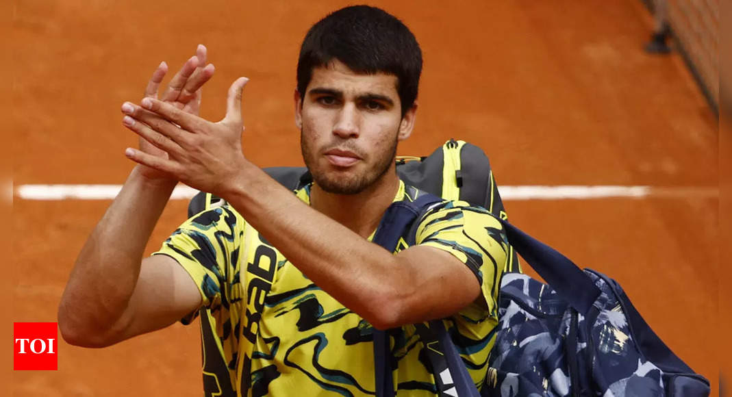 Carlos Alcaraz: World number one Carlos Alcaraz knocked out of Italian Open | Tennis News – Times of India