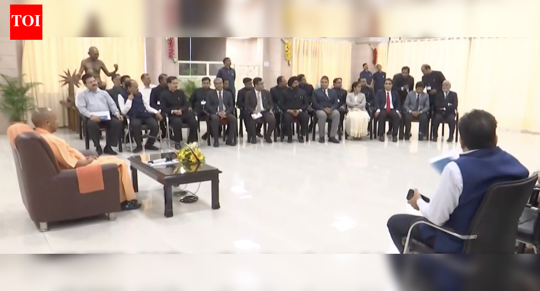 UP CM Yogi Adityanath meets newly-appointed additional district and ...