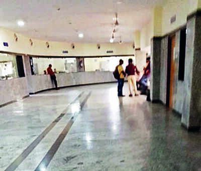 Services hit at East RTO: Delay in getting licences, RC smart cards irks motorists