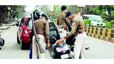 Bikers riding without helmets to have their driving licences suspended soon