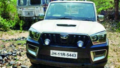 Attempt to steal SUV foiled, two arrested