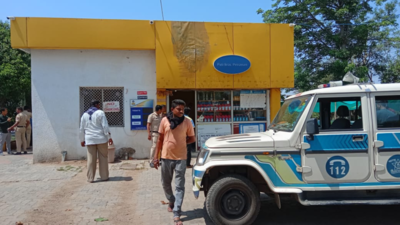 Petrol pump owner murdered during daylight robbery in Maharashtra’s Bhiwapur