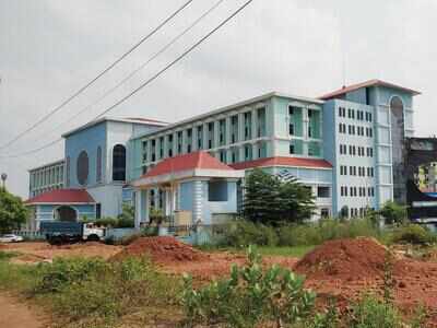 Sardesai pushes for AIIMS in South hospital
