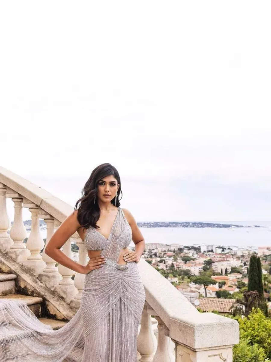 Cannes 2023: Mrunal Thakur Slips Into Saree After Swimsuit Debut ...