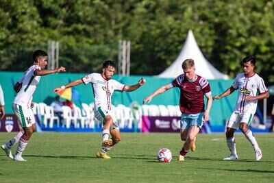 Premier League keen to aid football development in India: Neil Saunders
