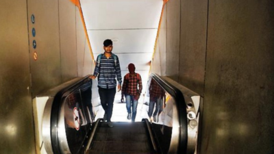 At Sambhajinagar stn, defunct escalators hassle passengers