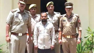 Man carrying banned drugs arrested, sent to jail
