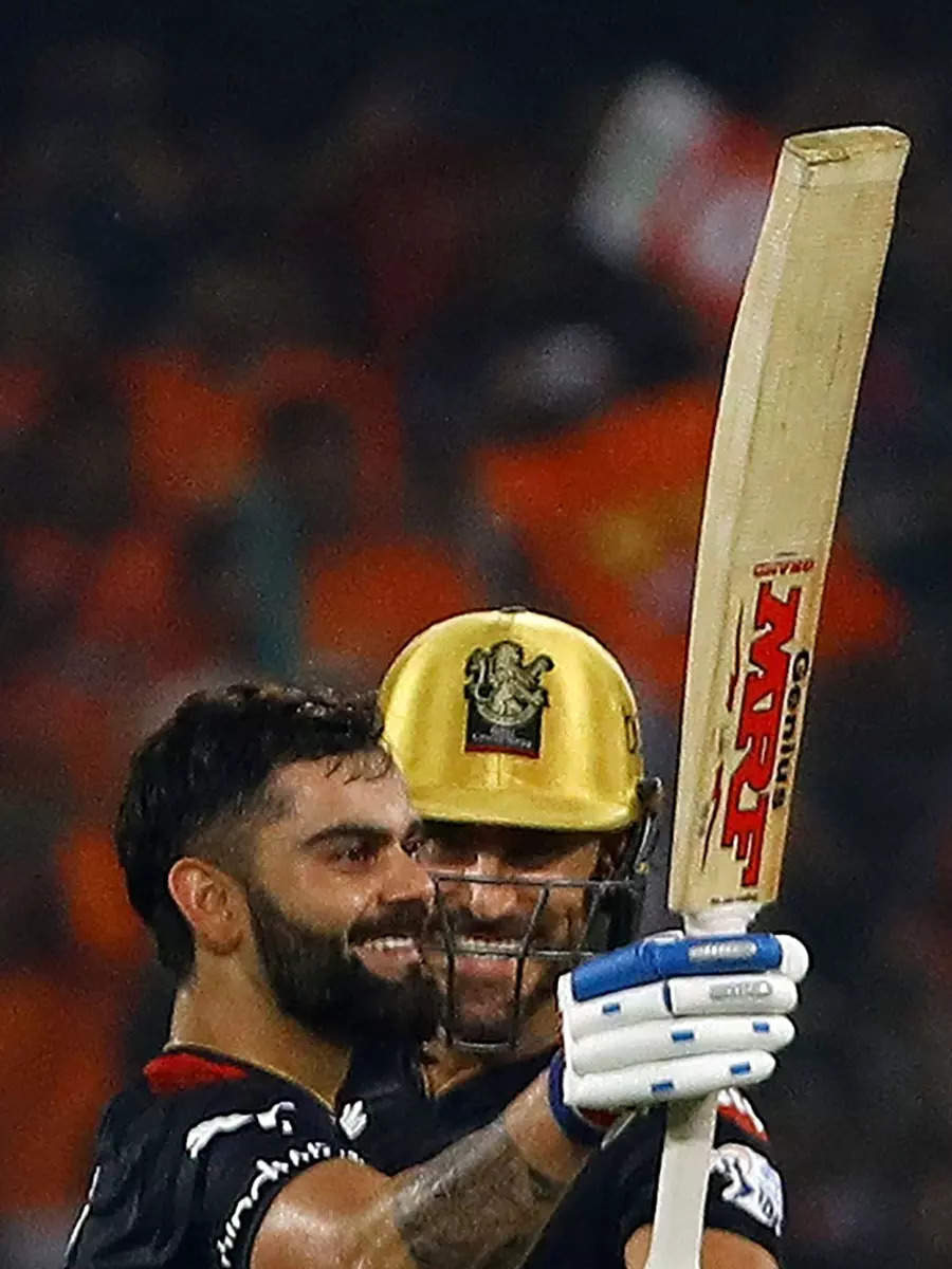 IPL: Virat, du Plessis keep RCB afloat