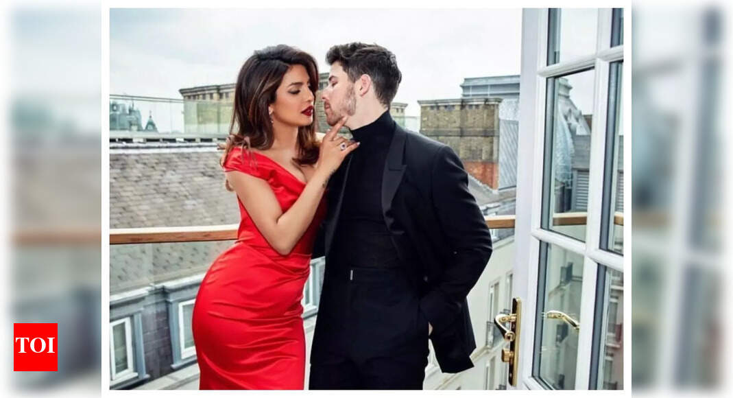 Nick Jonas picks his favourite Priyanka Chopra film, reveals he has seen most of her movies | Hindi Movie News