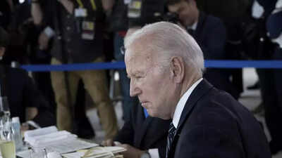 Biden endorses F-16 training for Ukrainians as Zelenskyy is set to attend G7 summit