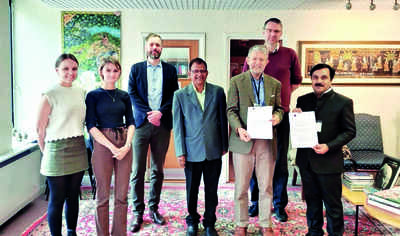 MSU, Oxford Centre for Hindu Studies ink MoU