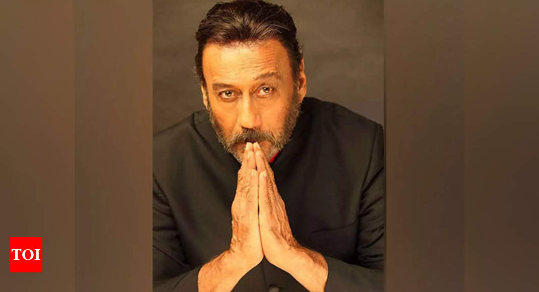 Bee: Jackie Shroff marks World Bee Day in his “Bee-du” style