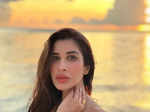 These stunning beach looks of Sophie Choudry are the inspo you need for your vacation