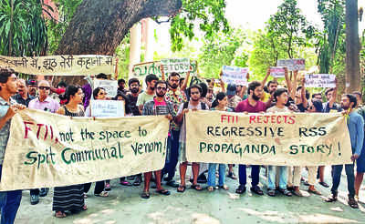 Ftii: Protest On Ftii Campus Against ‘kerala Story’ Show | Pune News ...