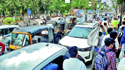 Nashik top cop calls review meet on illegal parking issue
