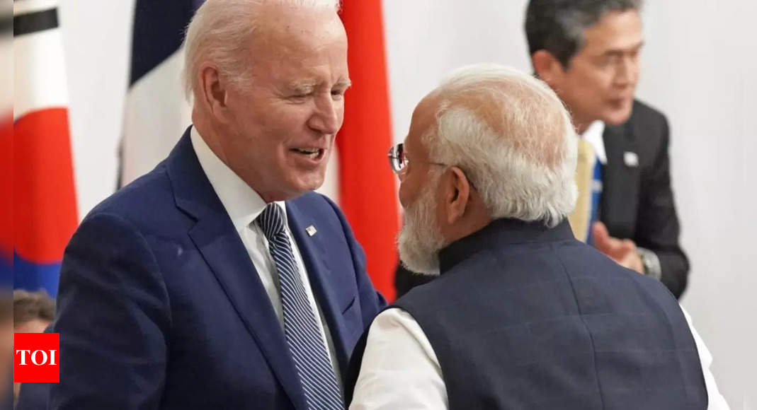« Vous êtes très populaire… » Le président américain fait l’éloge du Premier ministre Modi lors d’un sommet à quatre