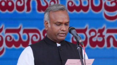 Kharge: In Karnataka Berth For Mallikarjun Kharge's Son Priyank ...