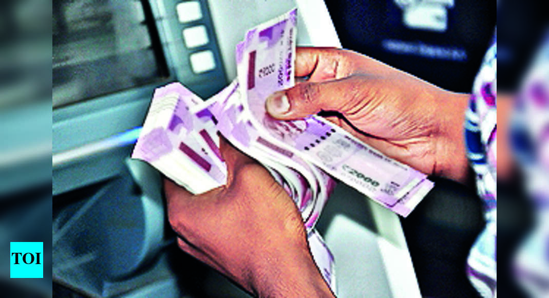 Govt Maintains ‘legality’, But Traders Refuse 2k Notes | Ludhiana News ...