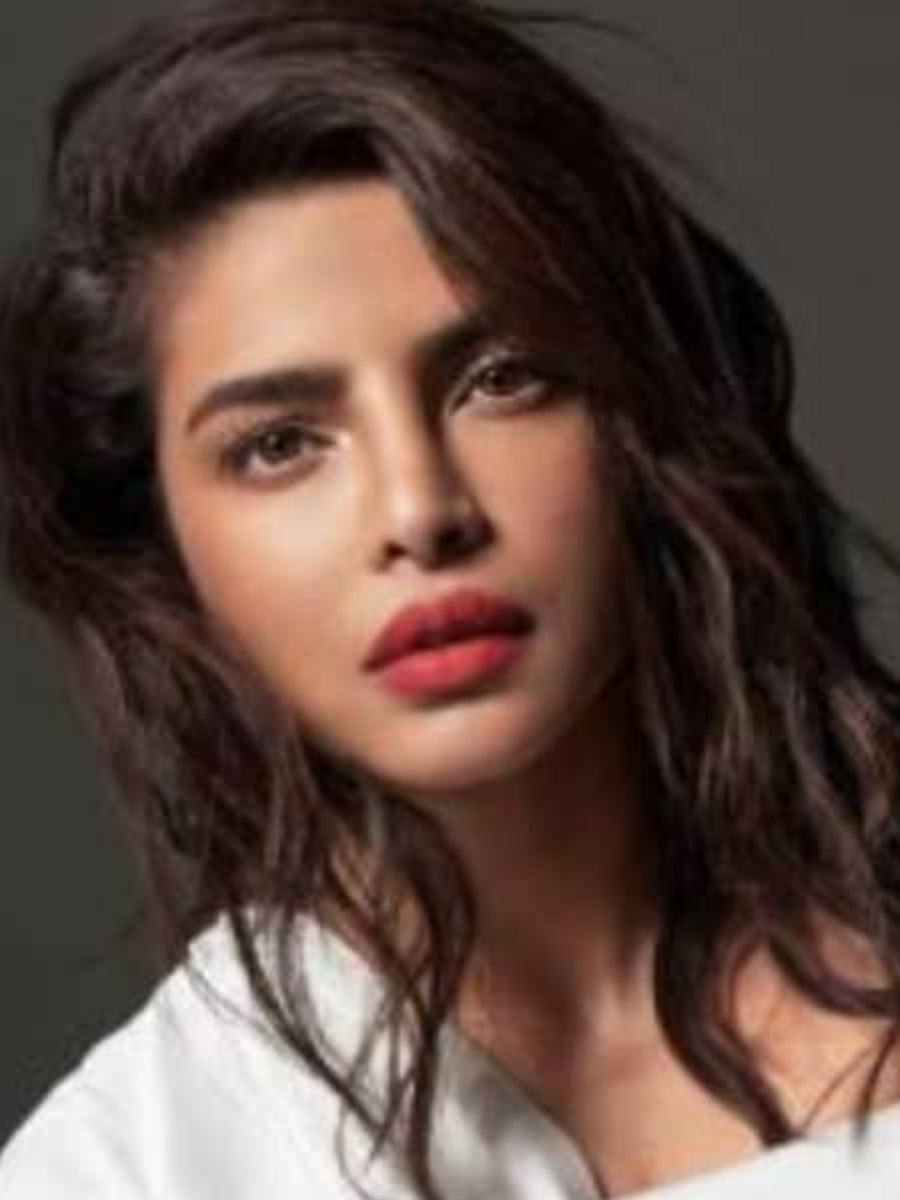 Priyanka Chopra quotes for a crash course in confidence | Times of India