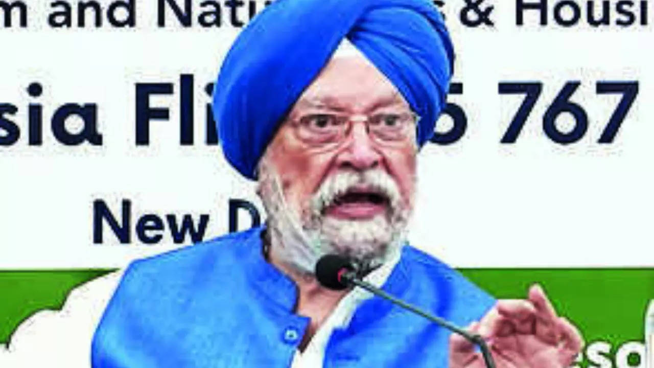 Modi Ji, Hardeep Puri Saying Bad Things About You: Congress vs BJP