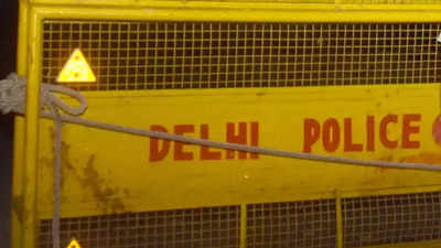 Driver found dead in his taxi in NE Delhi