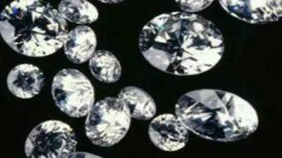 Diamond broker clearance