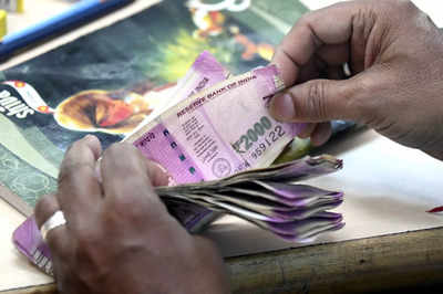 2nd day of Rs 2,000 note exchange: Some bank branches run out of cash for swap