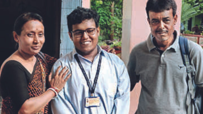 West Bengal: Driver and tailor's son gifts parents HS 1st rank