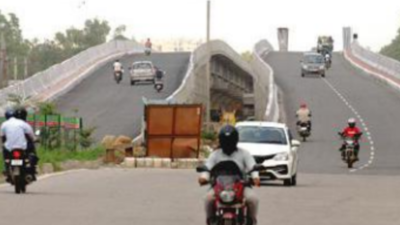 Brace for jams at Atul Kataria Chk, flyover to be shut for a wk