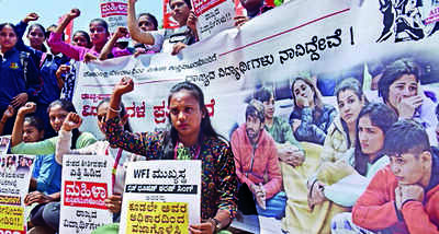 200 students from dists hold protest in support of women wrestlers