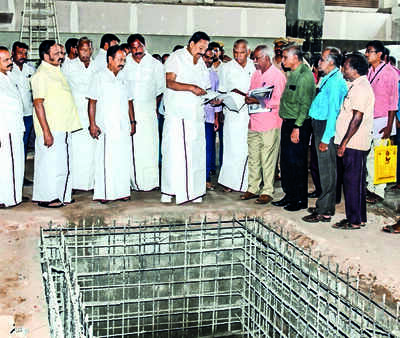 CM will open renovated Co-optex outlet in Salem soon, says Gandhi