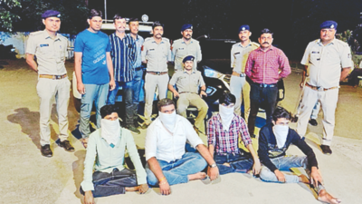 66km chase for 44 minutes culminates in arrest of four