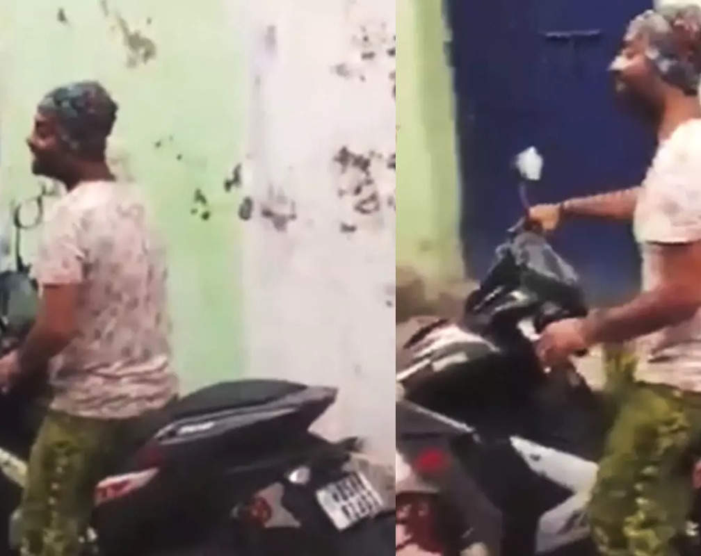
Arijit Singh goes grocery shopping on his scooty, gets massively trolled as netizen calls him ‘Kanjoos’
