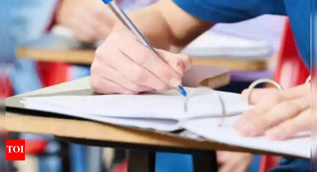 तेलंगाना: Eamcet पास% डिप्स, विजाग का लड़का टॉप करता है टेस्ट | हैदराबाद समाचार – टाइम्स ऑफ इंडिया तेलंगाना: Eamcet पास% डिप्स, विजाग का लड़का टॉप करता है टेस्ट | हैदराबाद समाचार – टाइम्स ऑफ इंडिया