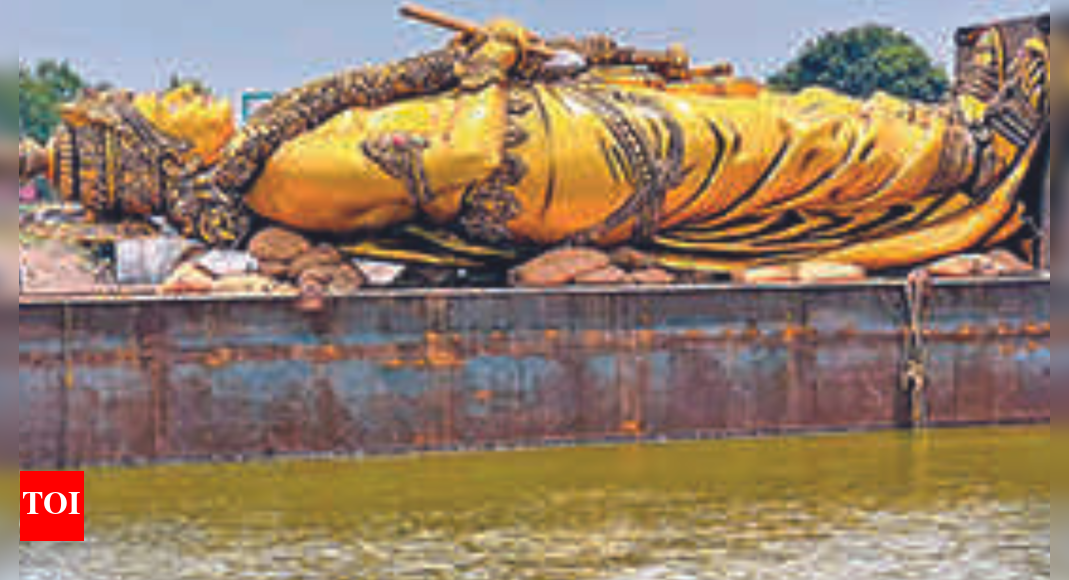 एनटी रामा राव की जन्म शताब्दी समारोह: तेलंगाना एचसी ने भगवान कृष्ण जैसी मूर्ति के अनावरण पर रोक लगाई हैदराबाद समाचार – टाइम्स ऑफ इंडिया एनटी रामा राव की जन्म शताब्दी समारोह: तेलंगाना एचसी ने भगवान कृष्ण जैसी मूर्ति के अनावरण पर रोक लगाई हैदराबाद समाचार – टाइम्स ऑफ इंडिया