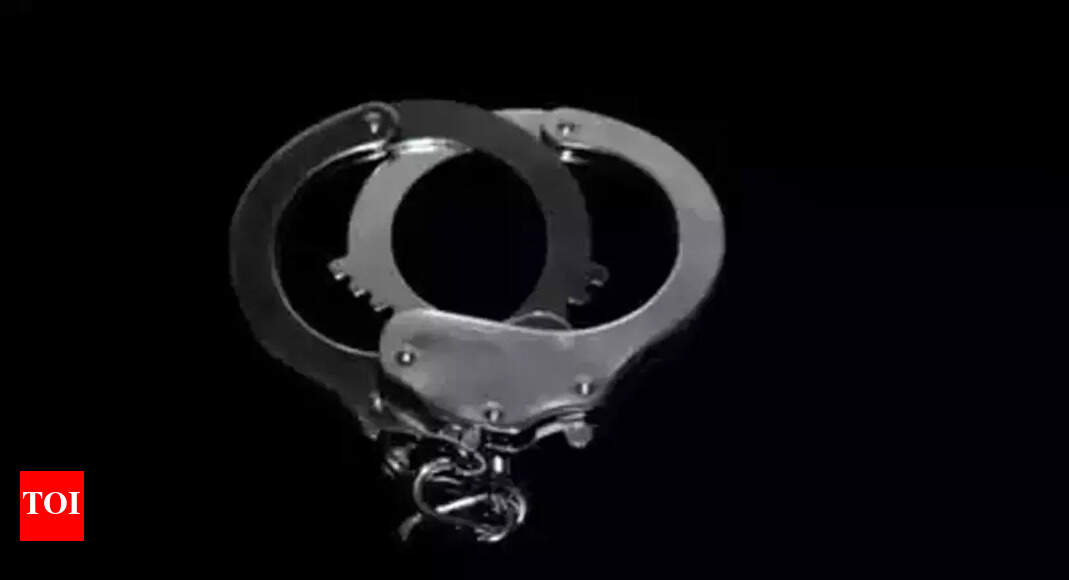 दिल्ली: मरीज की पत्नी से छेड़छाड़ के आरोप में राजीव गांधी सुपर स्पेशियलिटी अस्पताल का कर्मचारी गिरफ्तार | दिल्ली समाचार – टाइम्स ऑफ इंडिया दिल्ली: मरीज की पत्नी से छेड़छाड़ के आरोप में राजीव गांधी सुपर स्पेशियलिटी अस्पताल का कर्मचारी गिरफ्तार | दिल्ली समाचार – टाइम्स ऑफ इंडिया