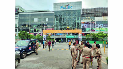 Police raid spas at Pacific mall; 7 arrested, 58 women rescued