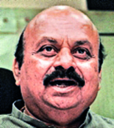 HD Kumaraswamy, Basavaraj Bommai predict new Karnataka govt’s fall