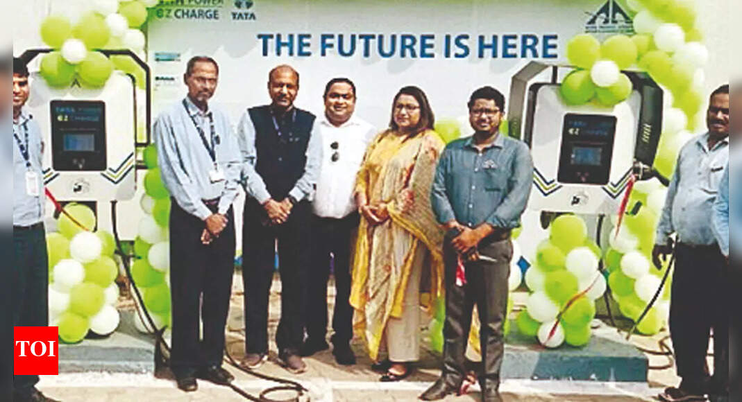 Birsa Munda Ranchi Airport Gets Two Ev Charging Stns Ranchi News