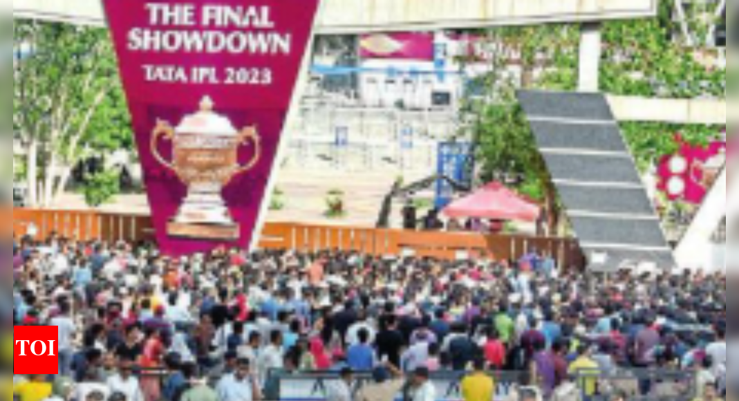 क्रिकेट के दीवाने झूले और आईपीएल फाइनल मैच के टिकट पर चूके | अहमदाबाद समाचार – टाइम्स ऑफ इंडिया क्रिकेट के दीवाने झूले और आईपीएल फाइनल मैच के टिकट पर चूके | अहमदाबाद समाचार – टाइम्स ऑफ इंडिया