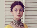 Alia Bhatt's stylish blouse designs
