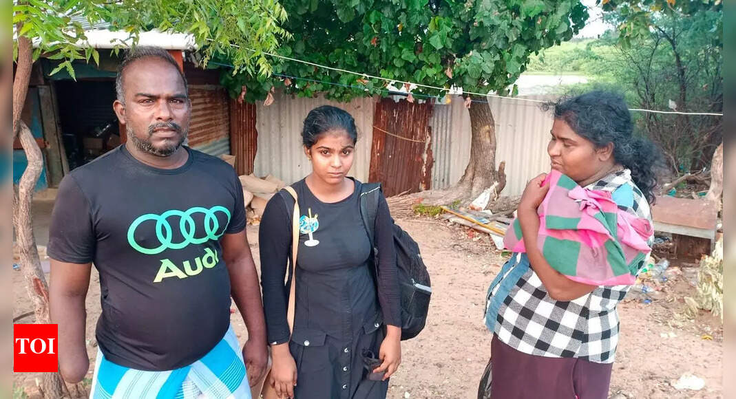 शरण मांगने वाला श्रीलंकाई परिवार धनुषकोडी पहुंचा | चेन्नई समाचार – टाइम्स ऑफ इंडिया शरण मांगने वाला श्रीलंकाई परिवार धनुषकोडी पहुंचा | चेन्नई समाचार – टाइम्स ऑफ इंडिया