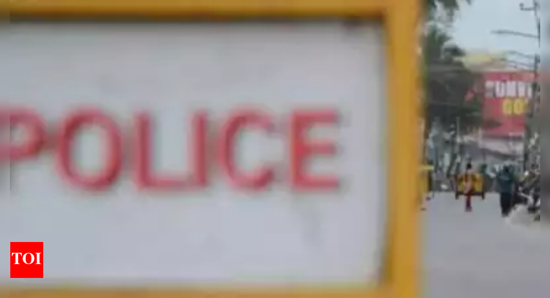 अबू सलेम : फिरौती का मामला : यूपी पुलिस ने अबु सलेम के भांजे को मम में किया गिरफ्तार | लखनऊ समाचार – टाइम्स ऑफ इंडिया अबू सलेम : फिरौती का मामला : यूपी पुलिस ने अबु सलेम के भांजे को मम में किया गिरफ्तार | लखनऊ समाचार – टाइम्स ऑफ इंडिया