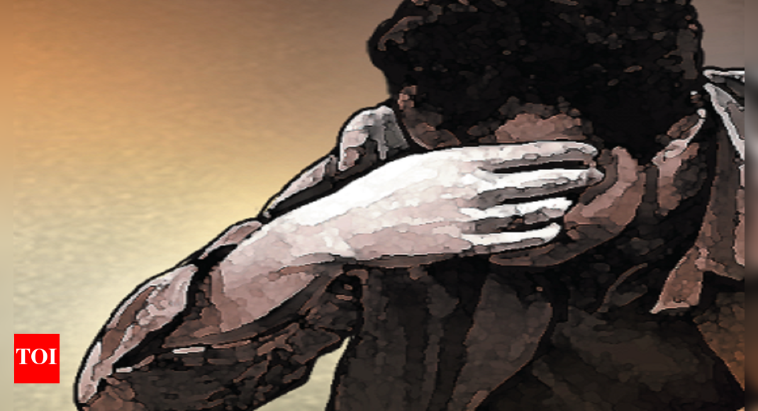 आत्महत्या के तीन प्रयासों से बाल-बाल बचा साबरमती में जीवन लीला समाप्त | अहमदाबाद समाचार – टाइम्स ऑफ इंडिया आत्महत्या के तीन प्रयासों से बाल-बाल बचा साबरमती में जीवन लीला समाप्त | अहमदाबाद समाचार – टाइम्स ऑफ इंडिया